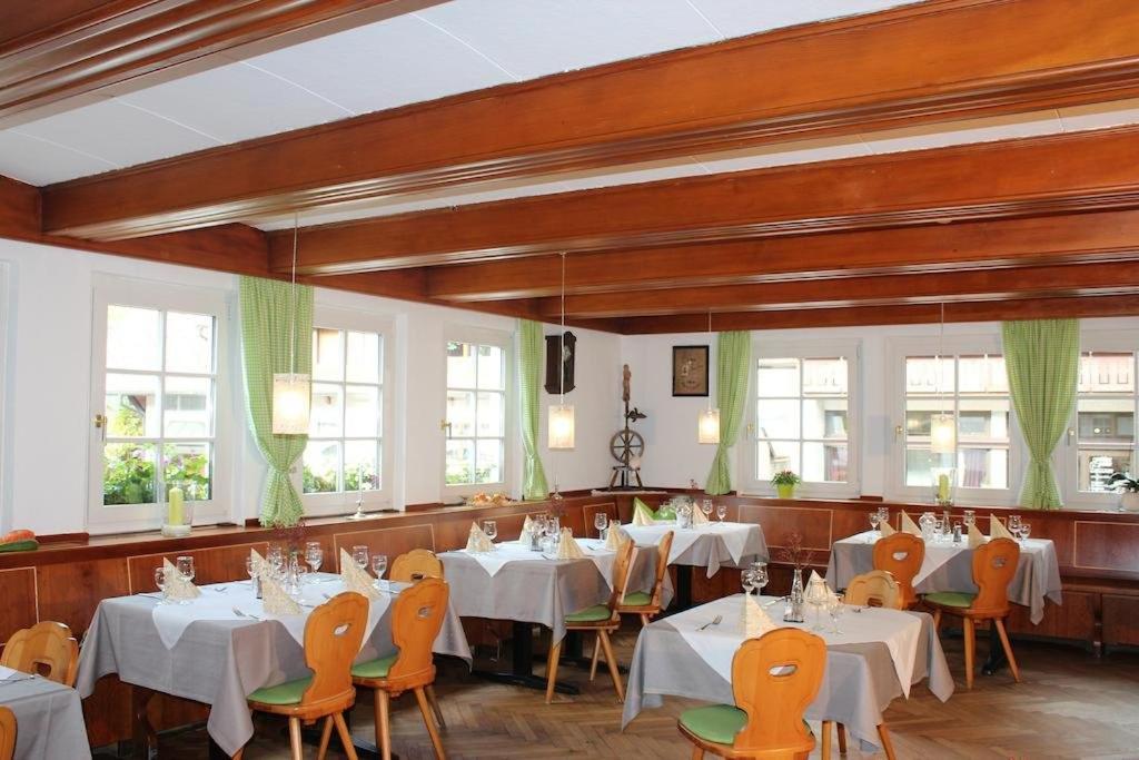 Hotel Gasthaus Zur Linde Glottertal Exterior foto